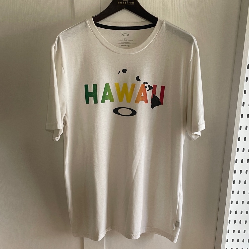 Oakley white Hawaii Graphic Men's Tee